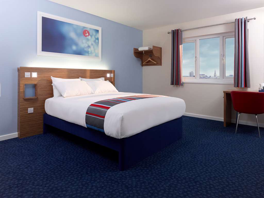 Ibis Budget London Heathrow Central Cranford الغرفة الصورة