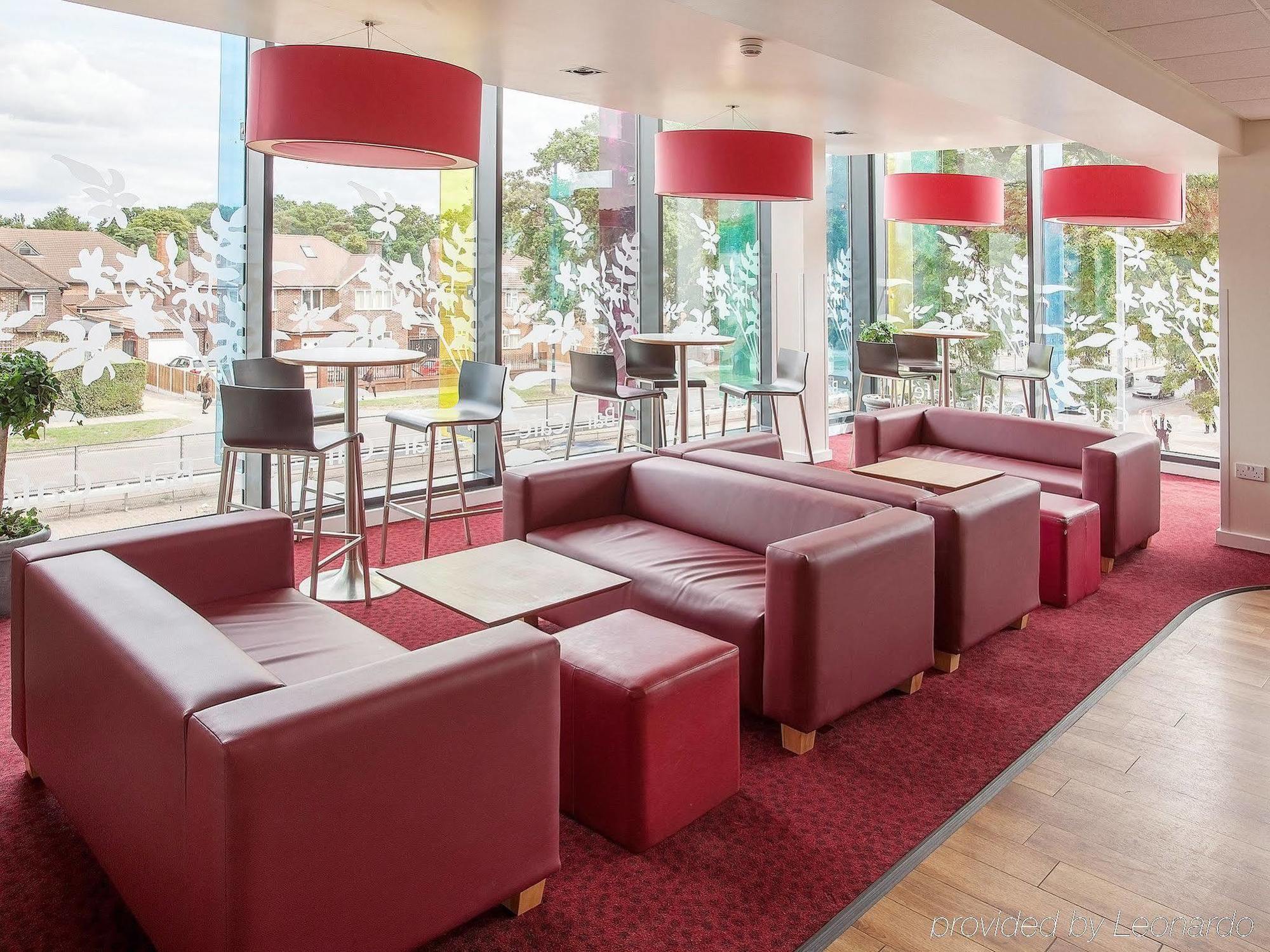 Ibis Budget London Heathrow Central Cranford المظهر الخارجي الصورة